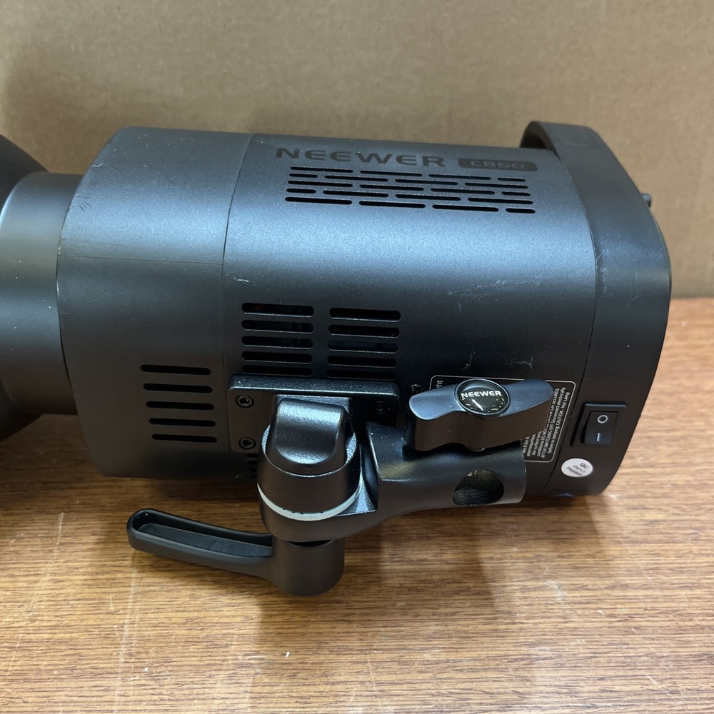 NEEWER CB60 Video Light