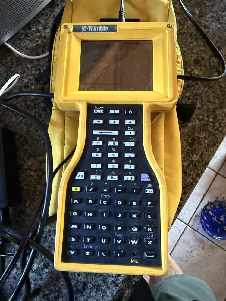 Trimble TSCe Field Controller Data Collector Power on Power Supply / Soft case
