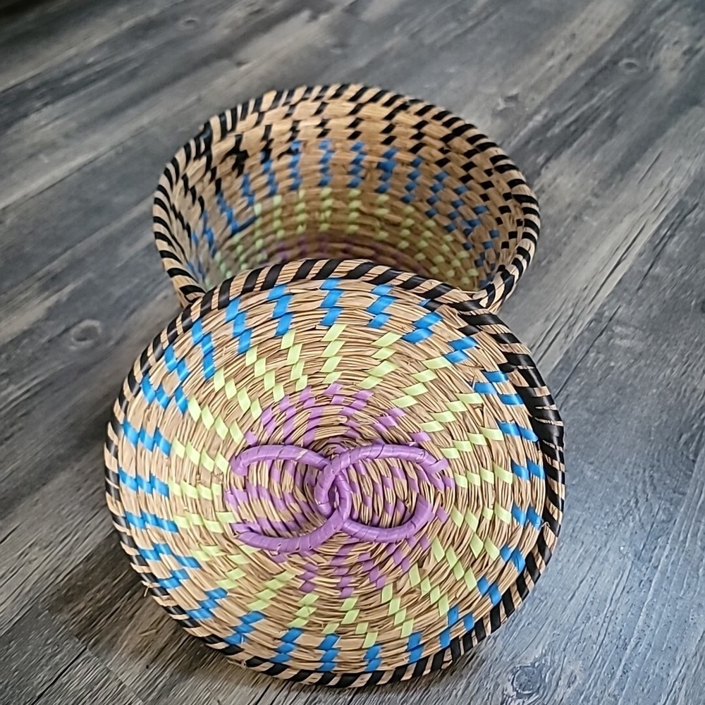 Colorful Straw Nesting Baskets (3)