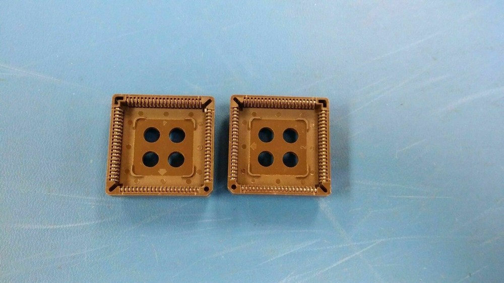 (5PCS) 84PIN PLCC SOCKET THRU HOLE CROSS TO 822473-7