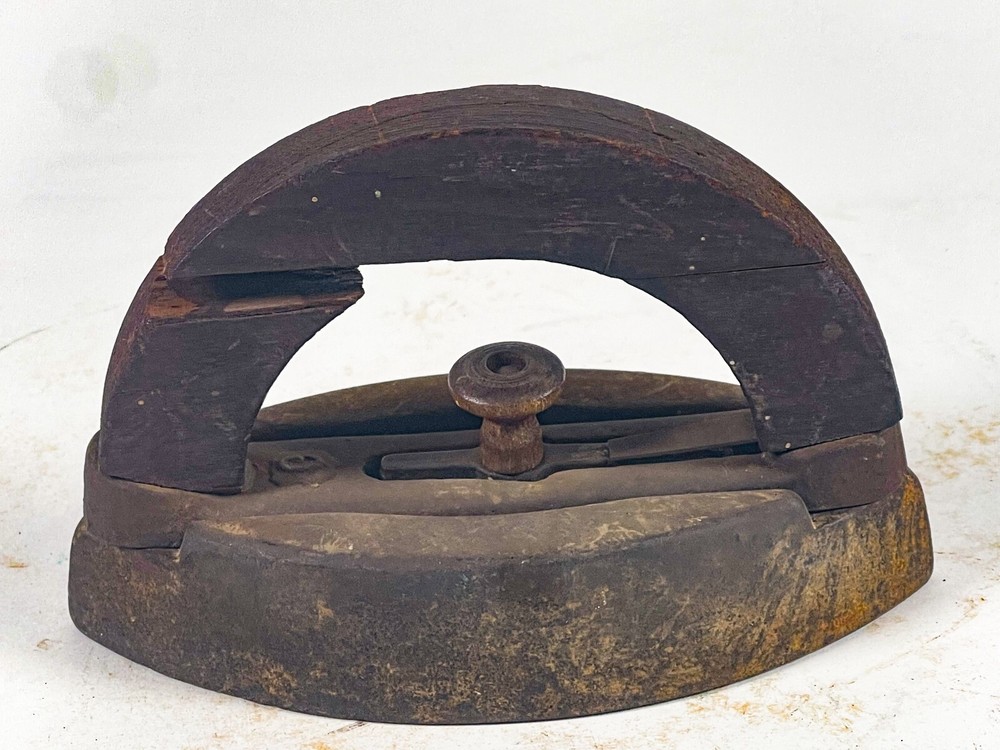 Antique Vintage Sad Flat Clothes Iron Removeable Handle # 1