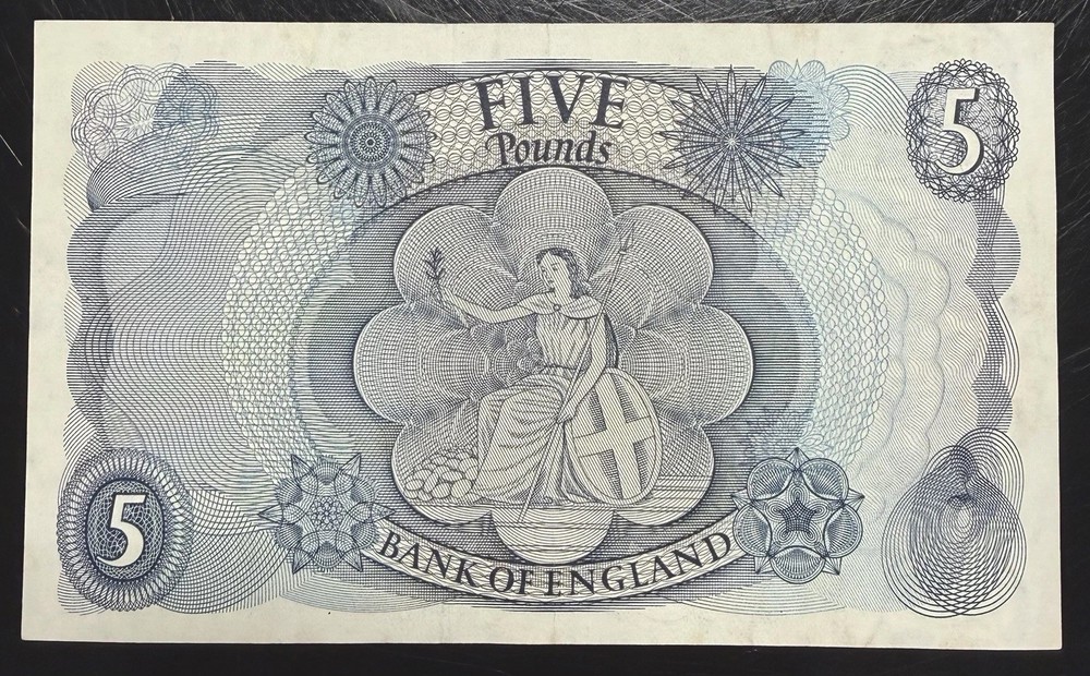 Old Five £5 Pound Note Near Uncirculated