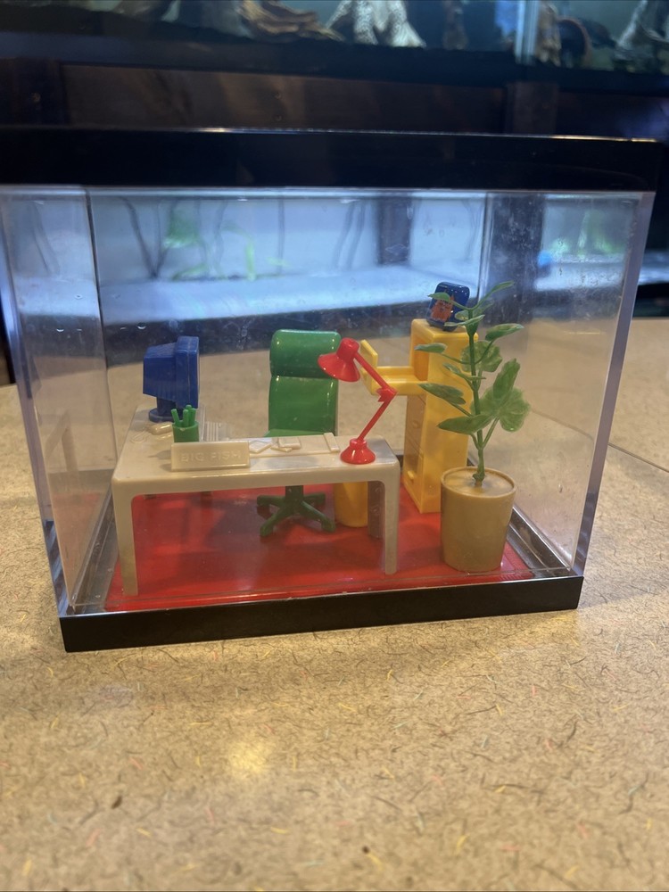 Office Fish Tank – big fish, small pond