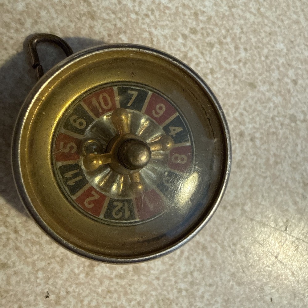 VINTAGE 1950'S NOVELTY WORKING ROULETTE WHEEL