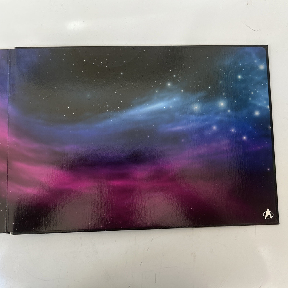 "STAR TREK NEXT GENERATION" JIGSAW BOOK (4 puzzles) used
