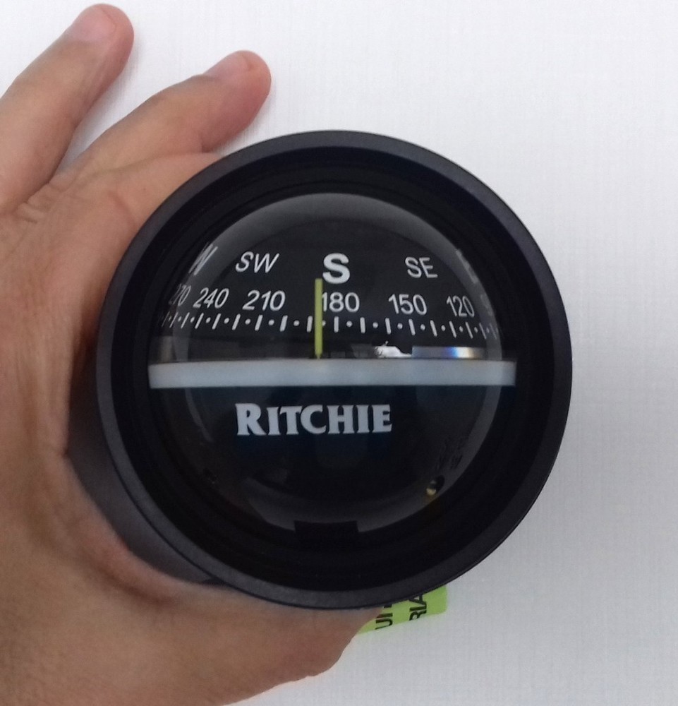 Ritchie Compass V-57.2 Dash Mount 12 Volts - Black