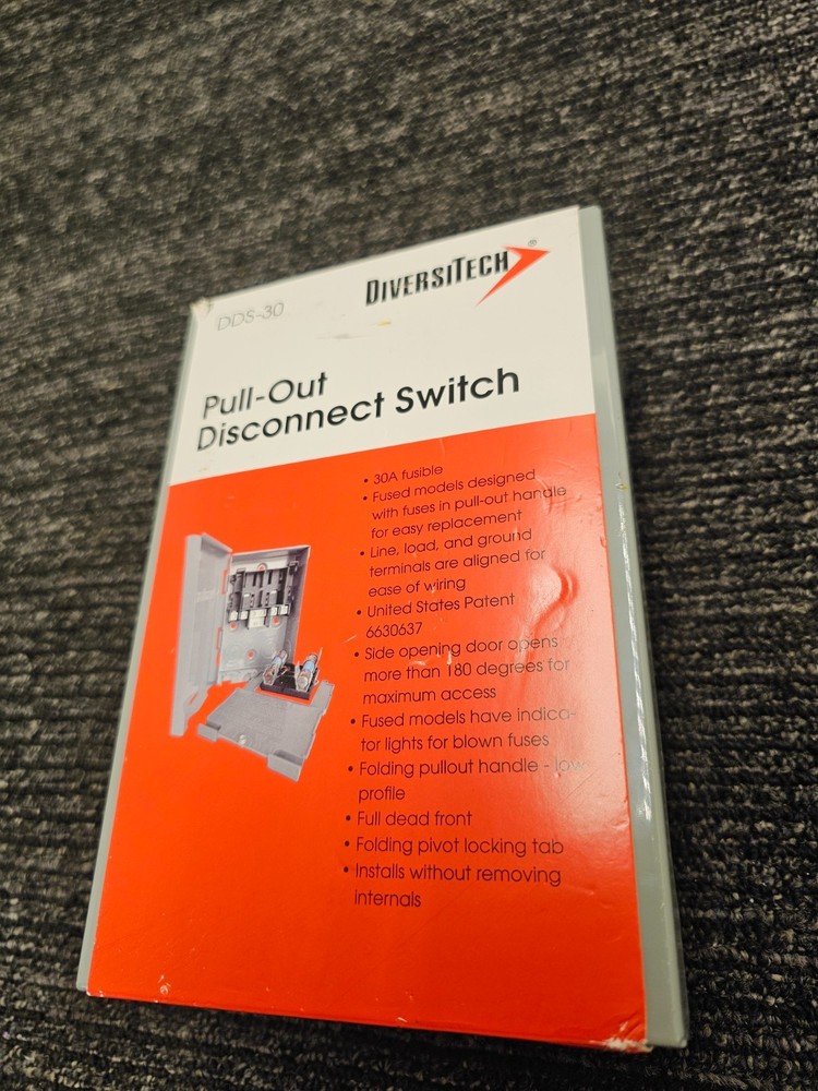 Diversitech DDS-30 Pull-Out Disconnect Switch 30A Fusible Fuse Box