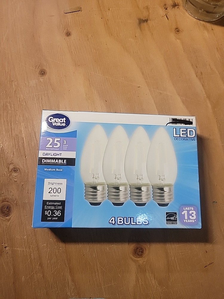 Great Value 4Pk Daylight Med Base B10 Bulbs. 25W/3W Dimmable/Clear/Decorative