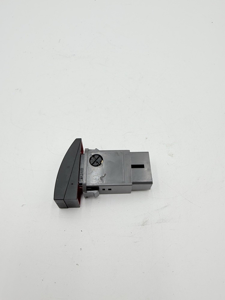 ⭐️ 2004-2008 SUZUKI FORENZA HAZARD 4WAY CONTROL SWITCH OEM