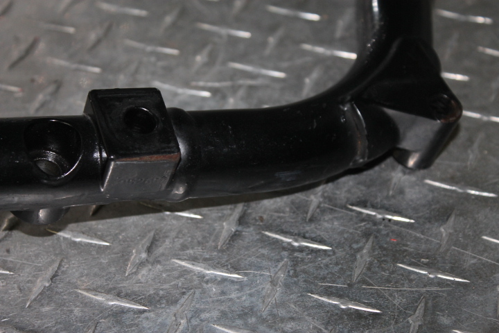 00 VICTORY V92C MAIN FRAME SUPPORT BRACKET