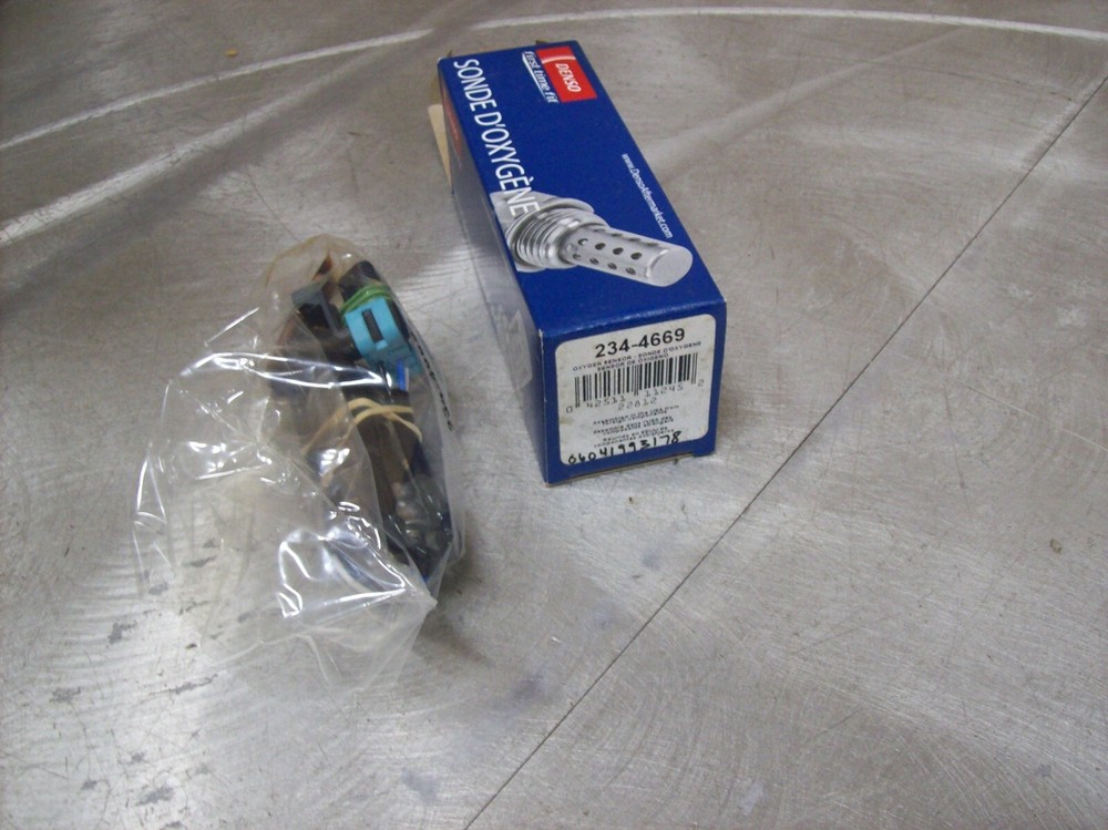 F39) Denso Sensor 234-4669 (open package)