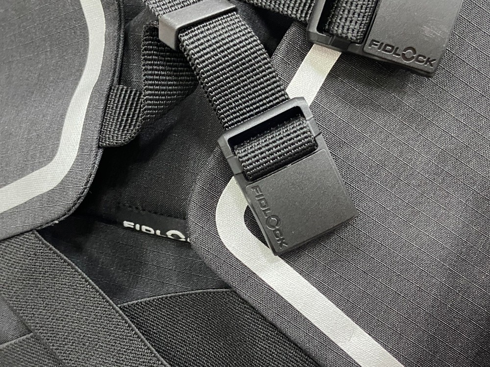 Fidlock Hip Belt – Single + 450ml Twist Bottle