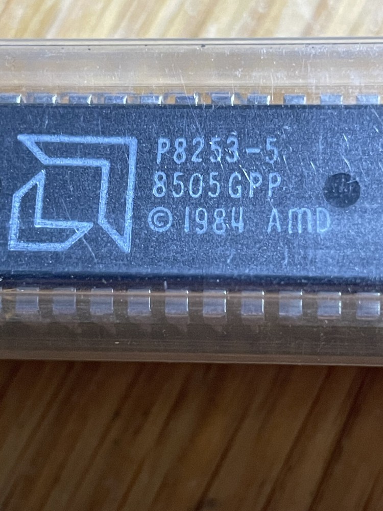 ONE 8253-5 Programmable Interval Timer; Intel or AMD or NEC, 24 PDIP