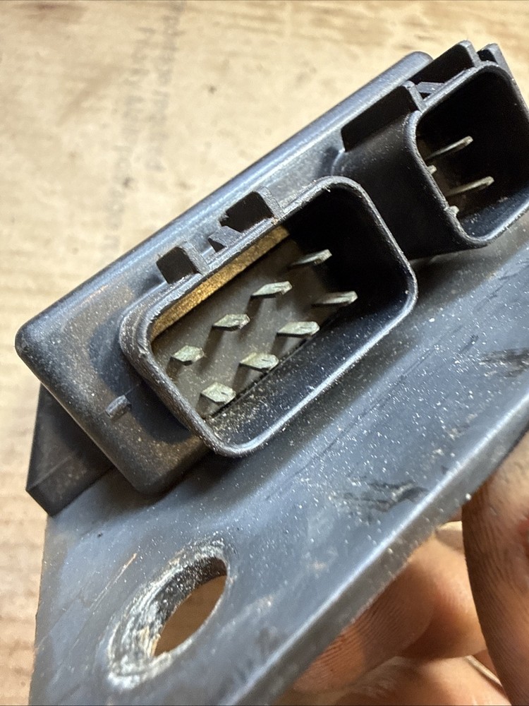 Mercruiser 4.3 Alpha ignition module 861251-1