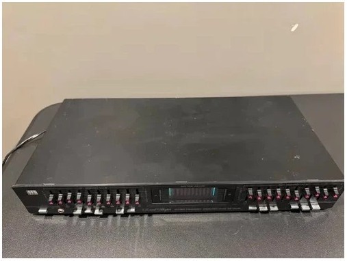 ADC SS-300 SL Stereo Equalizer–Sound Shaper Frequency Analyzer TESTED & WORKING