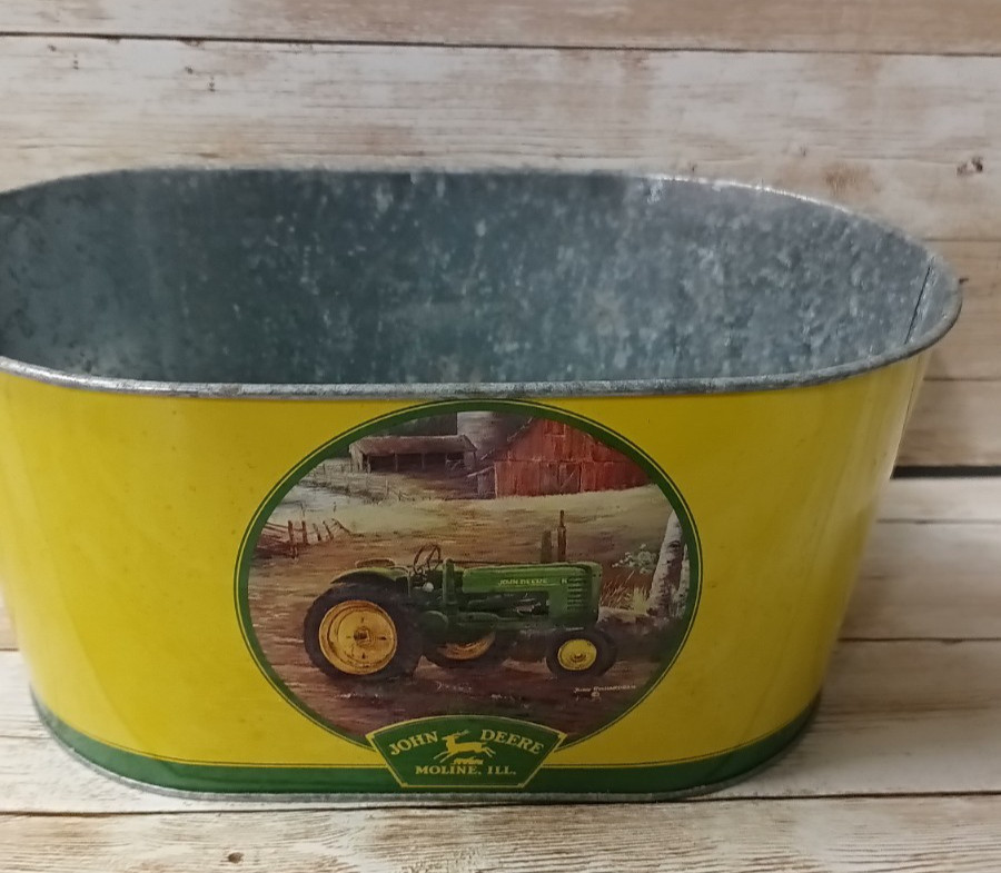 2005 John Deere Small Oval 9" tub planter storage tin
