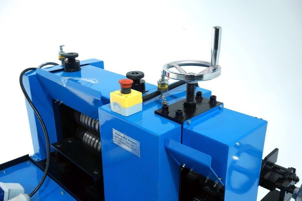BWS-80 HD - Industrial wire stripping machine - Bluedog Wire Strippers