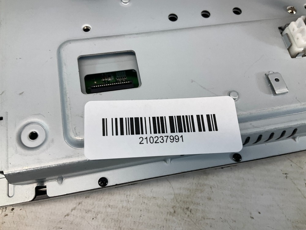Hyundai Information Display Screen MBS62555401 Q