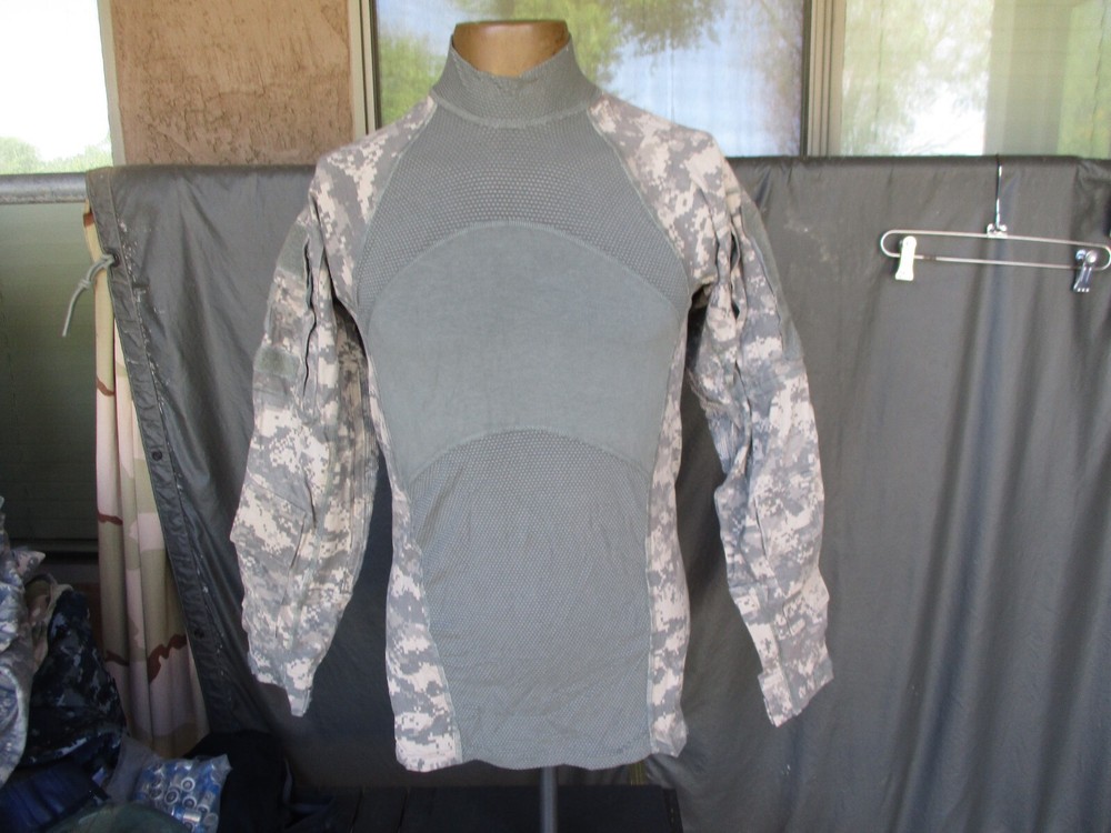 US Army FR Combat Shirt, size XS Extra Small