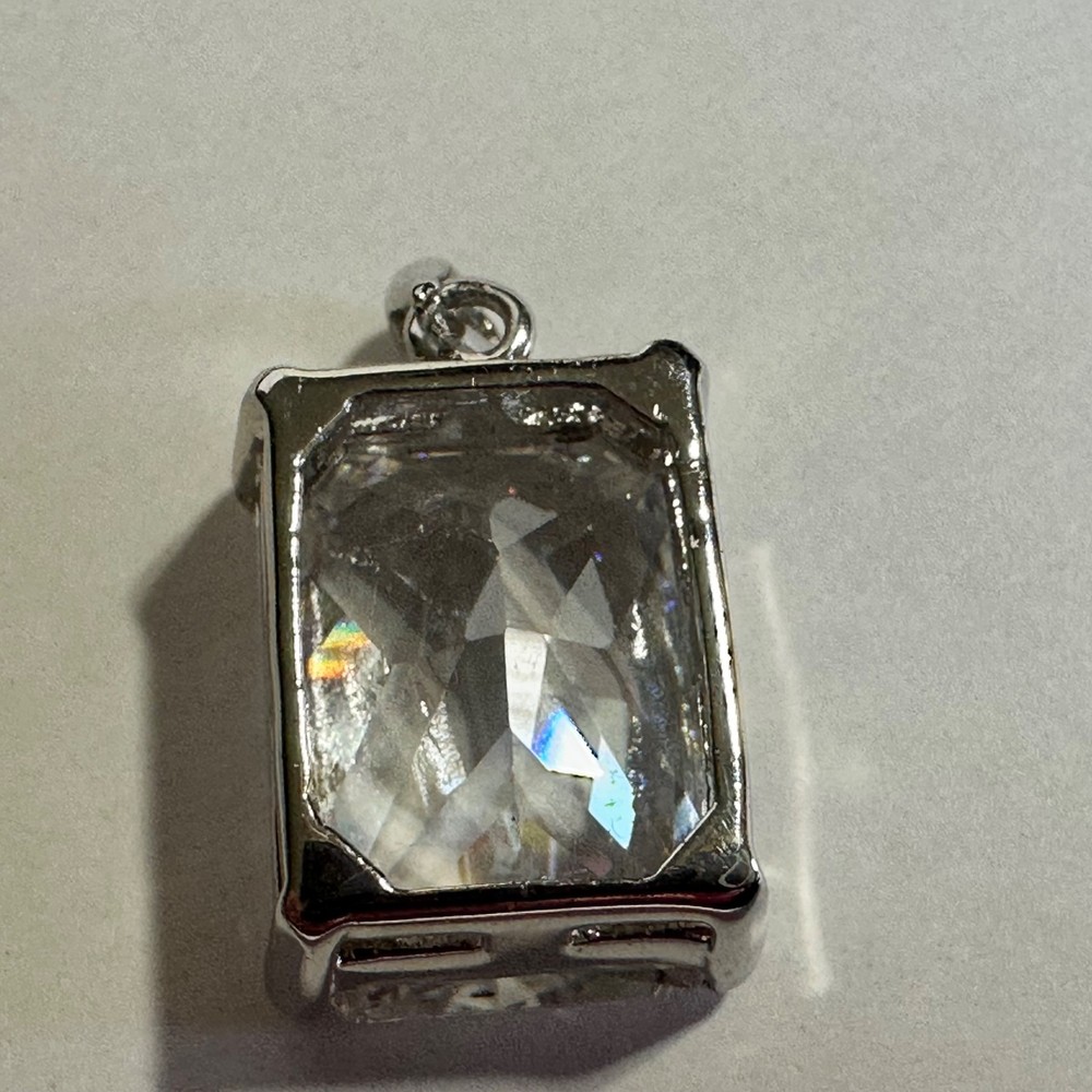 Faceted Glass Necklace Pendant Rectangular Shape Silver Tone Setting Pendant