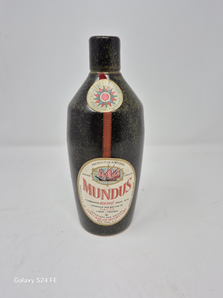Mundus Bottle