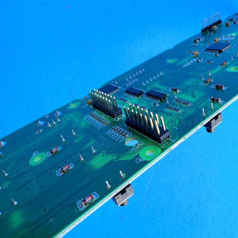 ALESIS VI49 MIDI Keyboard Controller OEM Part: Knobs Display Main Board PCB