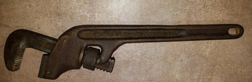 RIGID OFFSET END PIPE WRENCH E-14 ORIGINAL RIDGE TOOL CO. STAMPED W PAT #