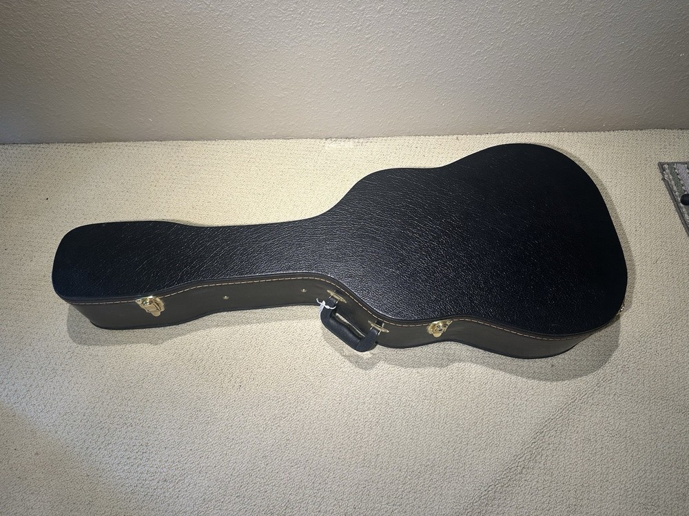 O’Cuilleain Acoustic Guitar