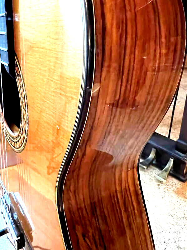 MINT Yamaha CG 151C Classical guitar, NICE African Rosewood, Solid Top + Case