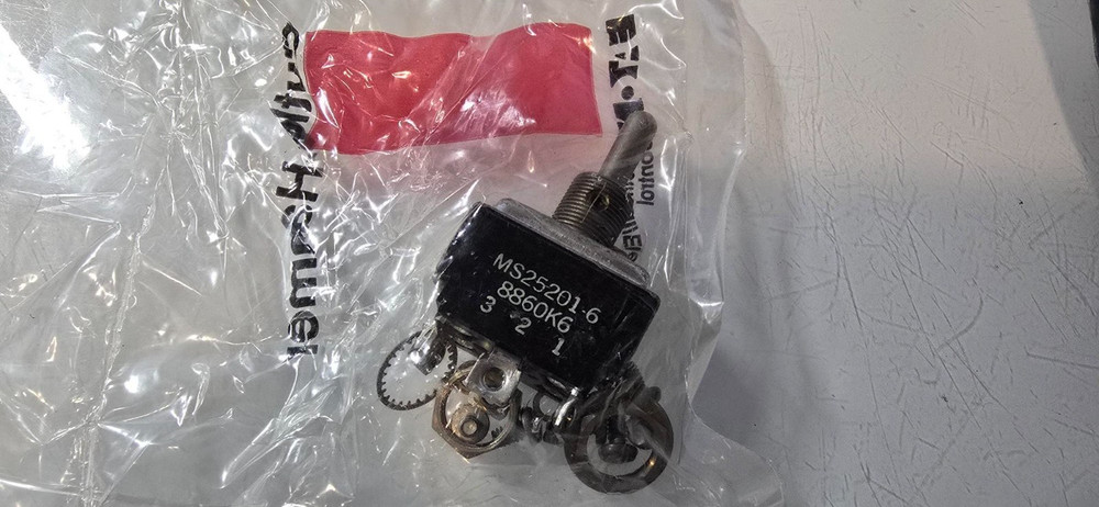 EATON TOGGLE SWITCH MS25201-6 5930-00-044-3518