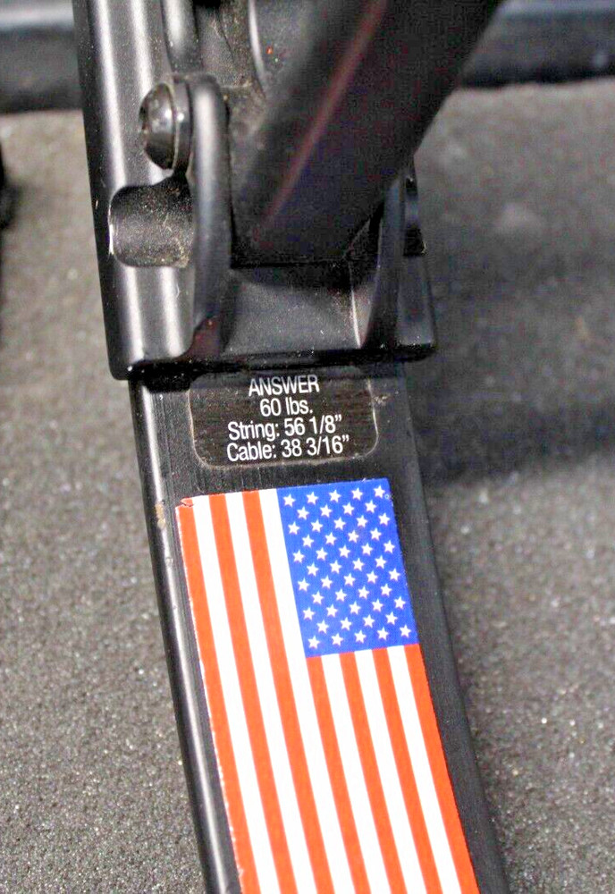 Elite Answer Bow, Right Handed, All Black, Excellent