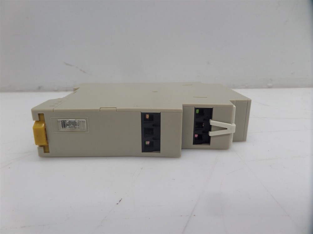 Omron H3DE-M2 Programmable Multifunctional Timer Relay 24-230V