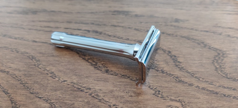 Yaqi Ghost 90SB razor + Tsuka handle