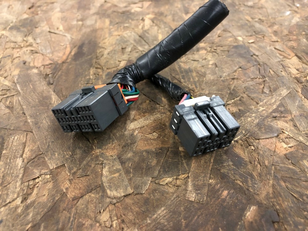 2005 nissan altima TCM transmission control module plugs wiring
