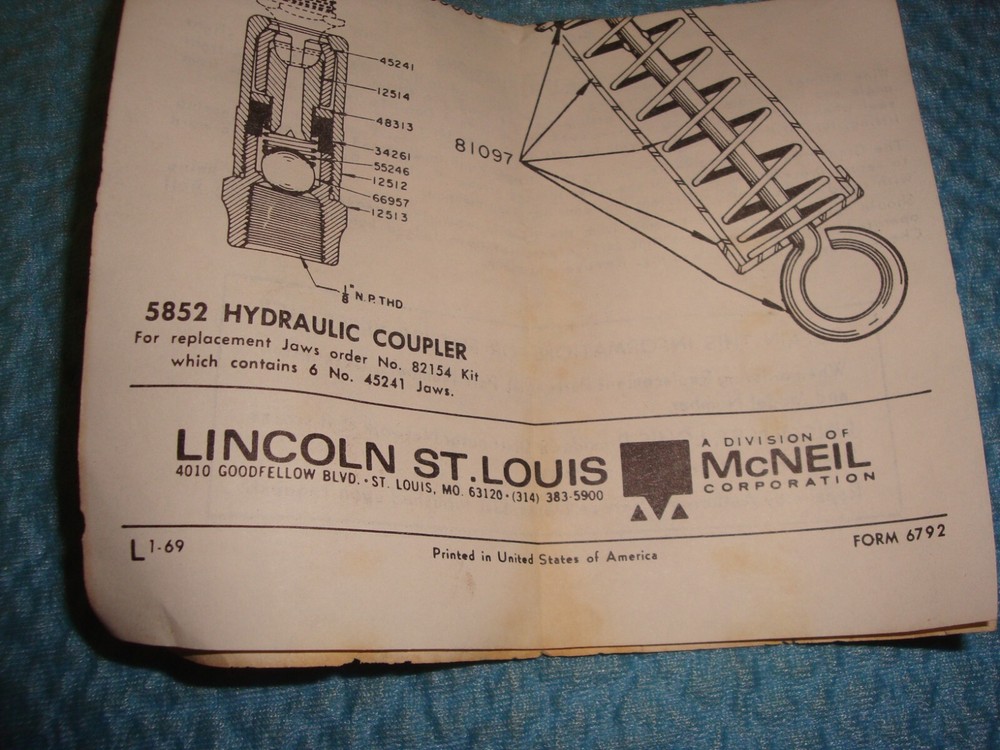 Vintage Lincoln Grease Gun Model 700239
