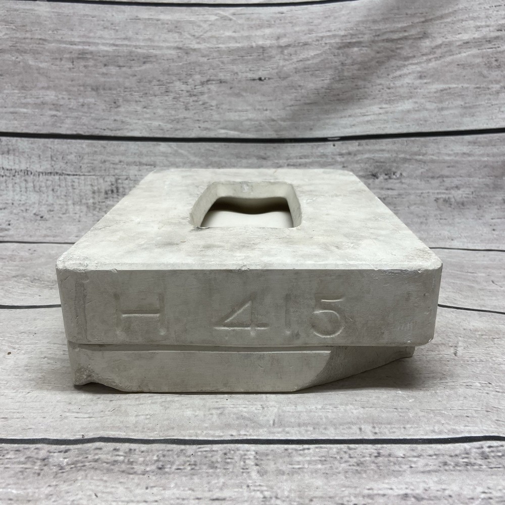 Holland Ceramic Dish Mold H415