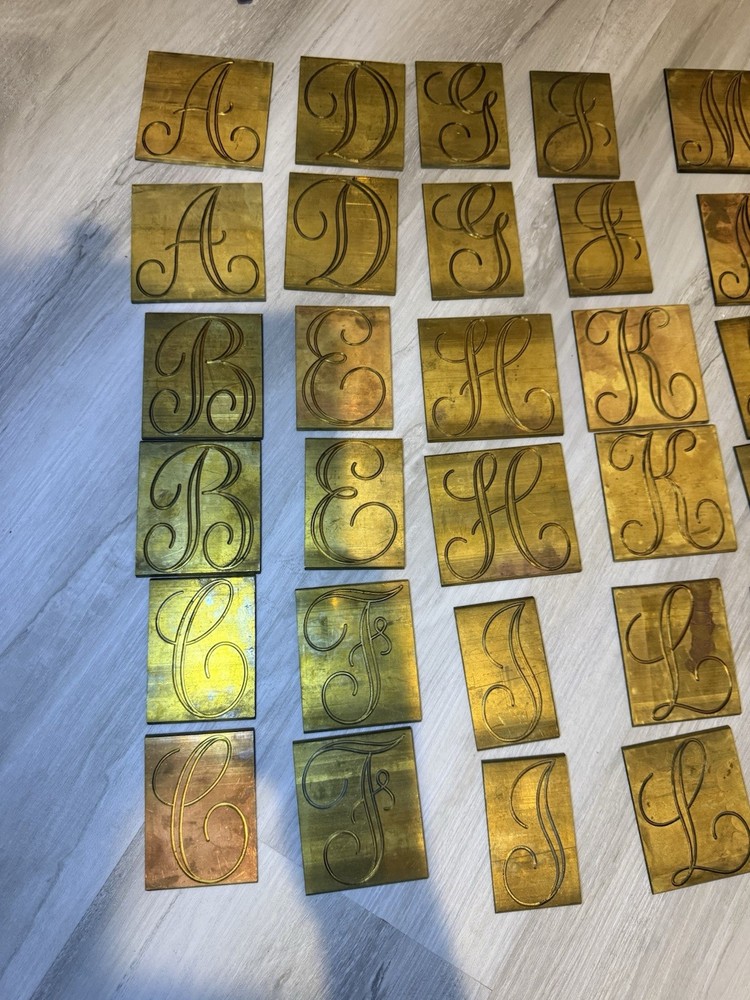 New Hermes Set Brass Engraving 48pc