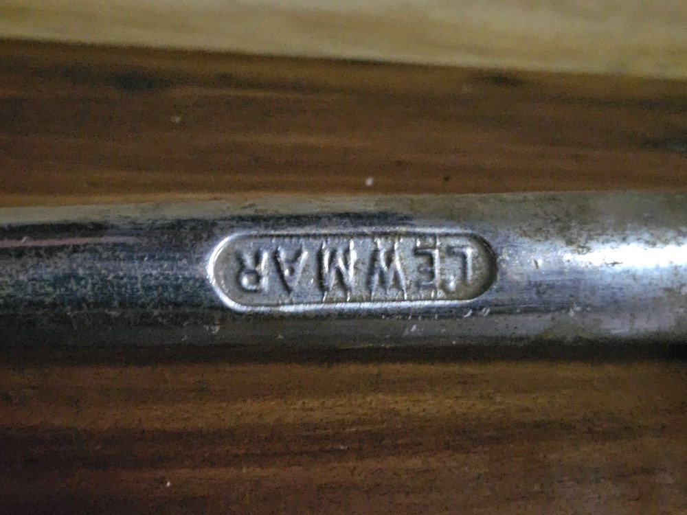 Lewmar Marine Locking Winch Handle Chrome / Black Handle