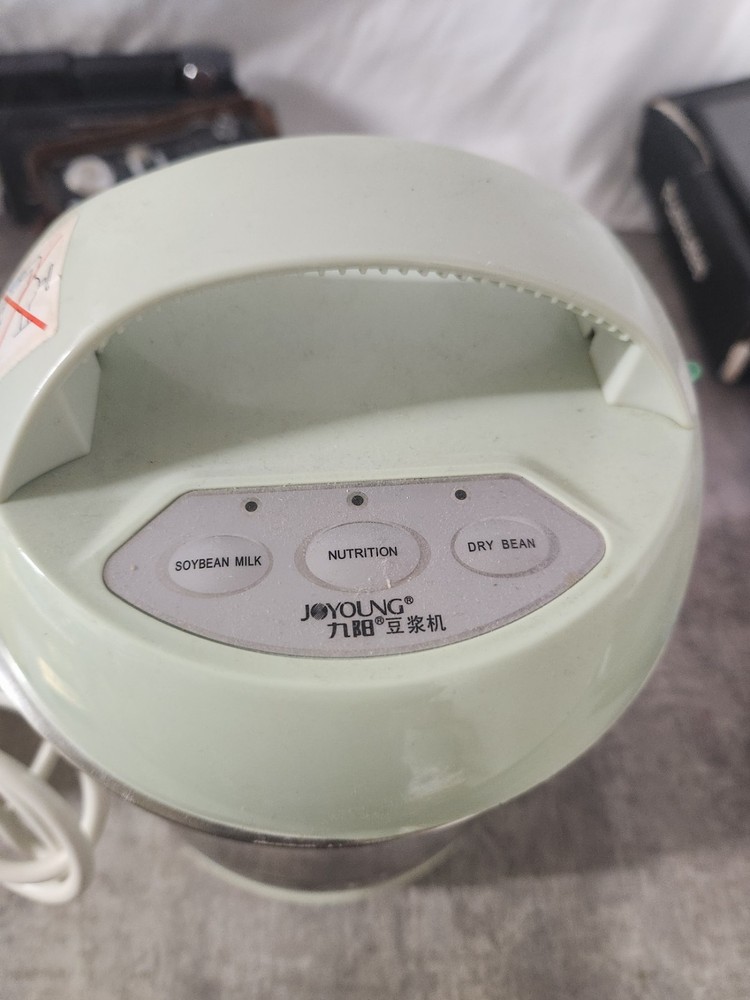 Pre-owned Joyoung CTS1048 Automatic Hot Soy Milk Maker