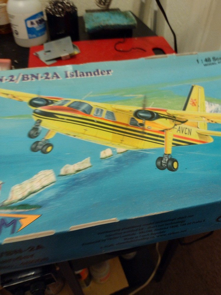 Valom Britten Norman Islander Model Kit