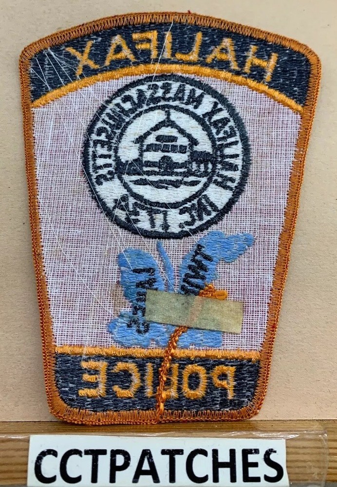 HALIFAX, MASSACHUSETTS POLICE RED/ORANGE SHOULDER PATCH MA