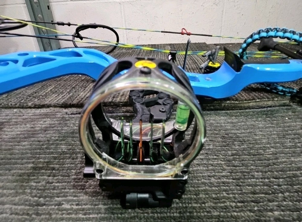 Diamond Archery by Bowtech Prism RH (Blue) Compound Bow + Bow Case & Accessories