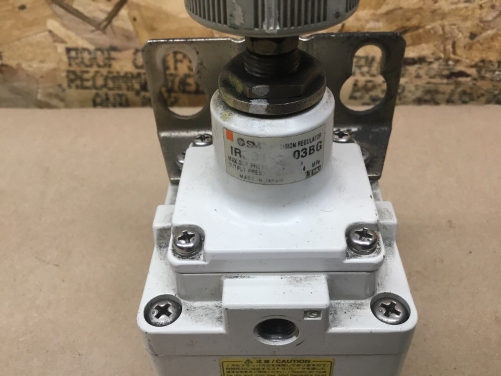 SMC IR3010-N03BG PRECISION REGULATOR #48E17