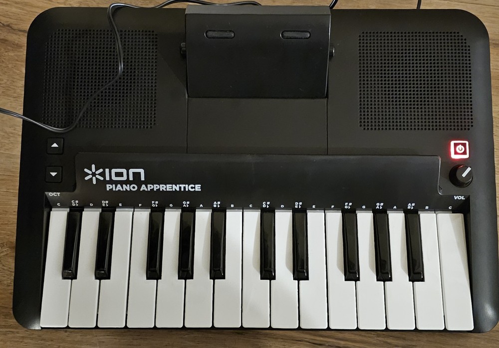 Ion Piano Apprentice Learning System iPad iPod iPhone Learn To Play Complete