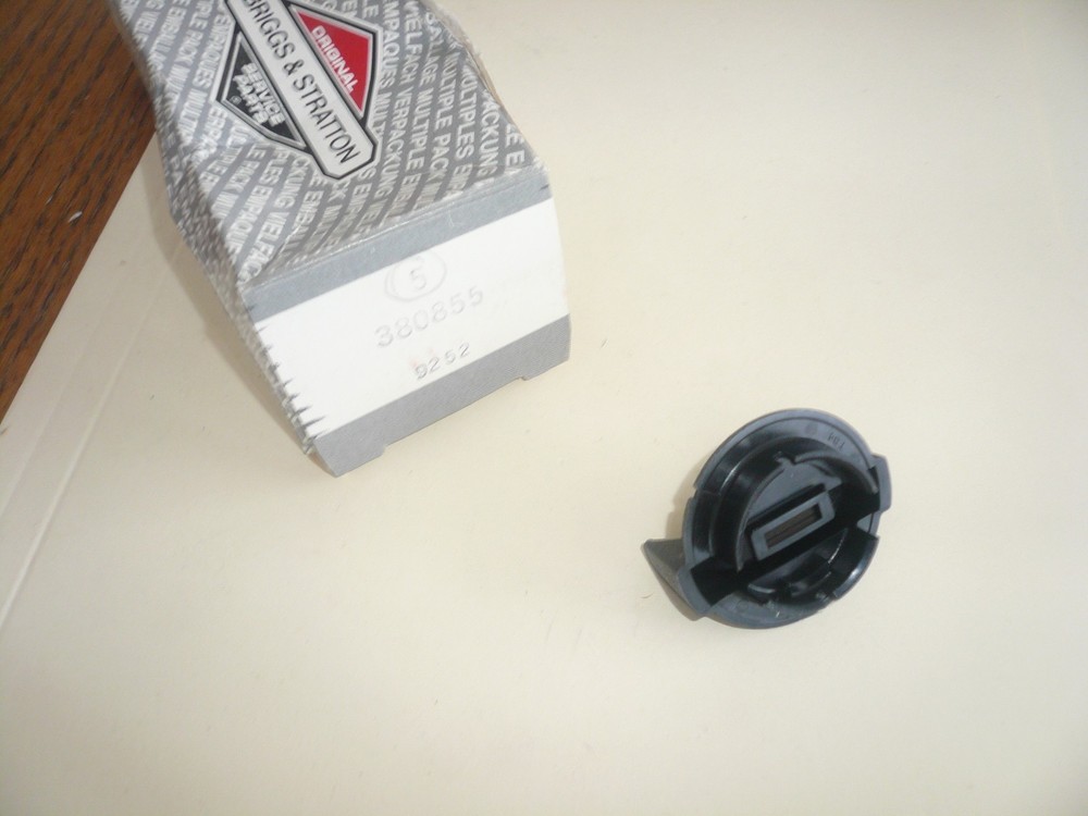 380855 Briggs & Stratton Ignition Switch Cap - Qty 1