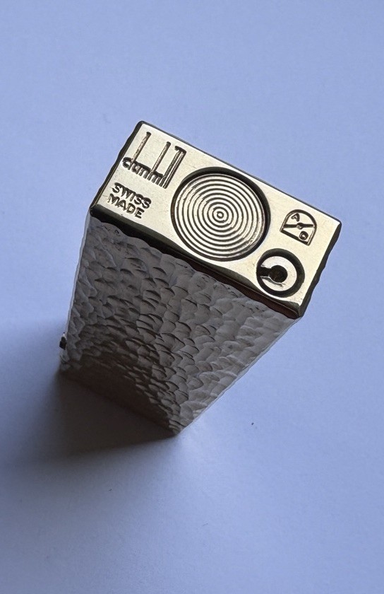 MINT Dunhill Gold ‘Bark’ Rollagas Lighter- Fully Overhauled