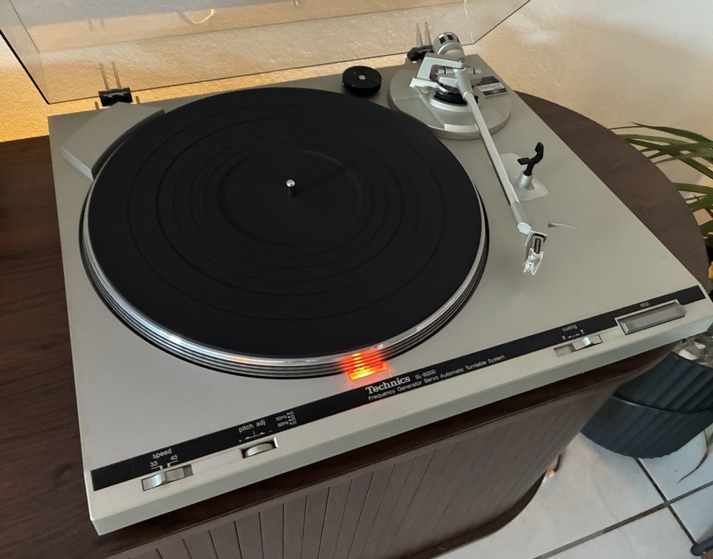 Technics SL-B200 / Vintage Turntable / Vintage Technics / WORKS GREAT!!!🇺🇸
