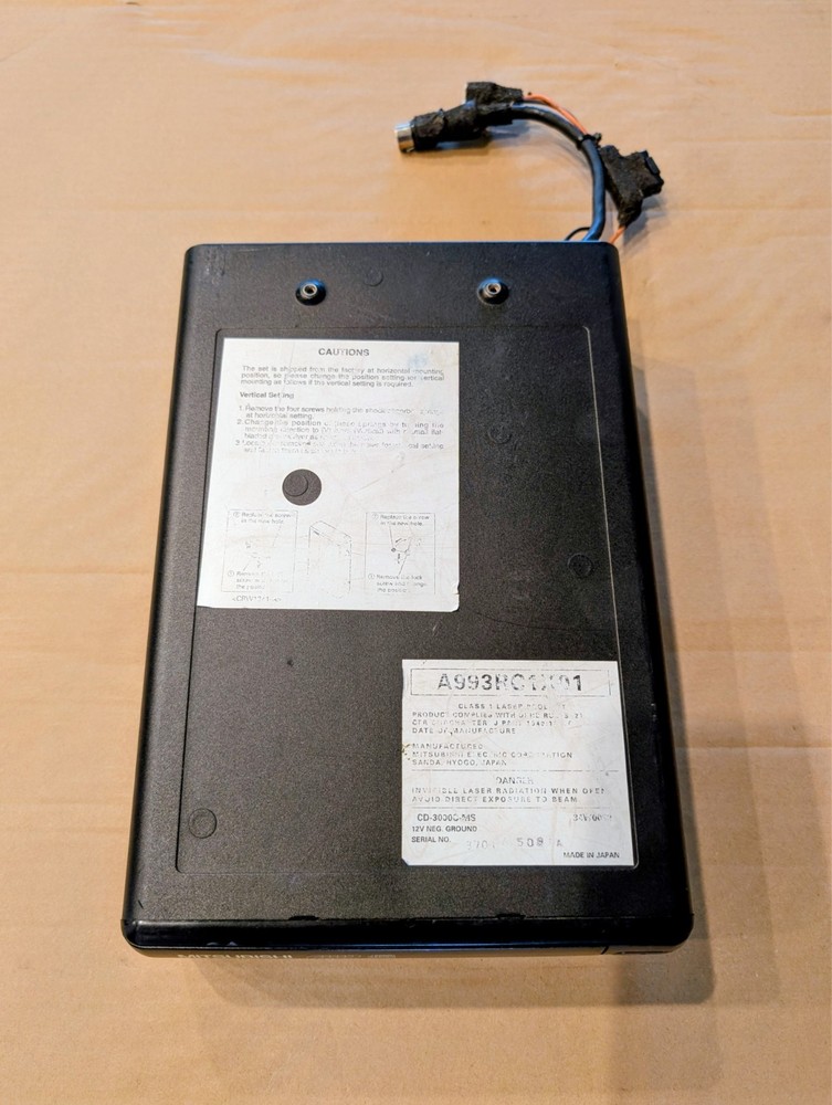 Mitsubishi 3000gt original 6 CD changer