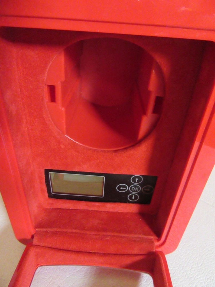 INVICTA by Spin-R Red Watch Winder. Tested