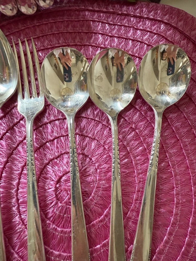 1881 Silver Plate 6 Pieces Oneida